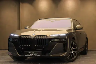 Bmw 7er Serie G70 DIESEL MY 2022- 2023 Diesel në Prishtinë