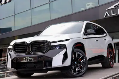 Bmw XM G09 HYBRID MY 2022- 2023 Electric (plug-in) / petrol në Prishtinë