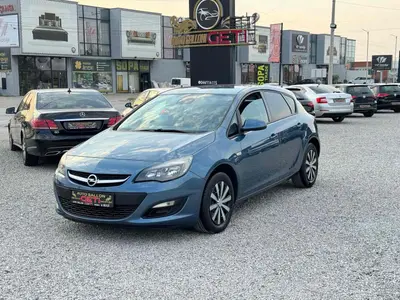 Opel ASTRA J DIESEL 4 Türen/portes 2014 Diesel në Ferizaj