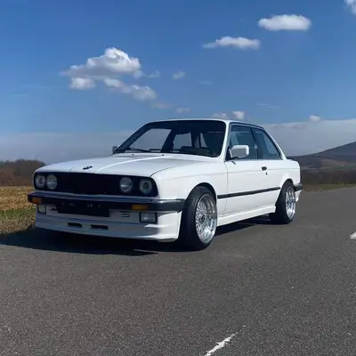 Bmw 3er Serie E30 Limousine 1987 Benzin verbleit në Prishtinë