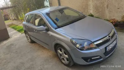 Opel Astra Pkw 2006 Diesel në Kosovë