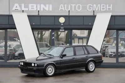 Bmw 3er 1990 Petrol në Riedmattstrasse 8, 8153 Rümlang