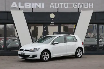 Vw Golf Vii 2017 Petrol në Riedmattstrasse 8, 8153 Rümlang