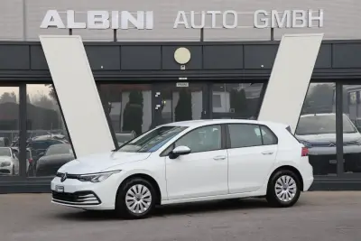 Vw Golf Viii 2021 Petrol në Riedmattstrasse 8, 8153 Rümlang