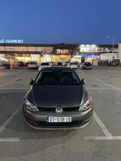 Vw Golf Vii 2015 Diesel në Fushe Kosove