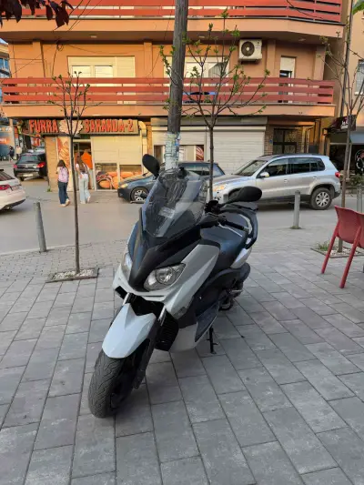 Yamaha X-max 2011 petrol në Prishtinë