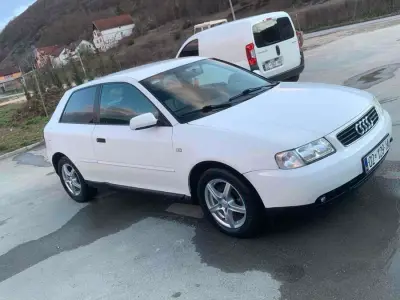 Audi A3 1998 petrol në Fushe Kosove