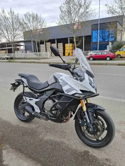 Cf Moto 650mt 2022 petrol në Durres