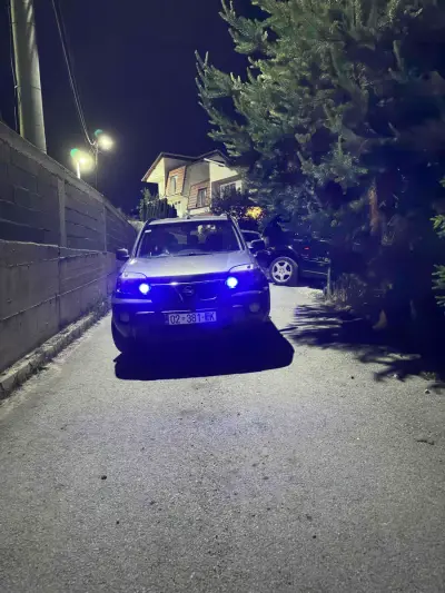 Nissan X-trail 2003 diesel në Mitrovica