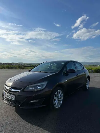 Opel Astra 2013 diesel në Ferizaj