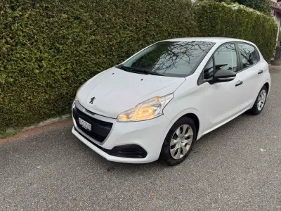 Peugeot 208 2017 petrol në Oftringen 