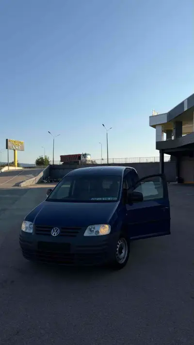 Vw Caddy 2005 diesel në Vushtrri