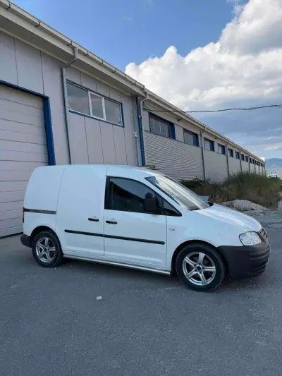 Vw Caddy 2005 diesel në Mitrovica