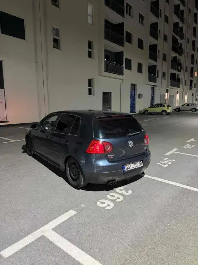 Vw Golf V 2004 në Peja